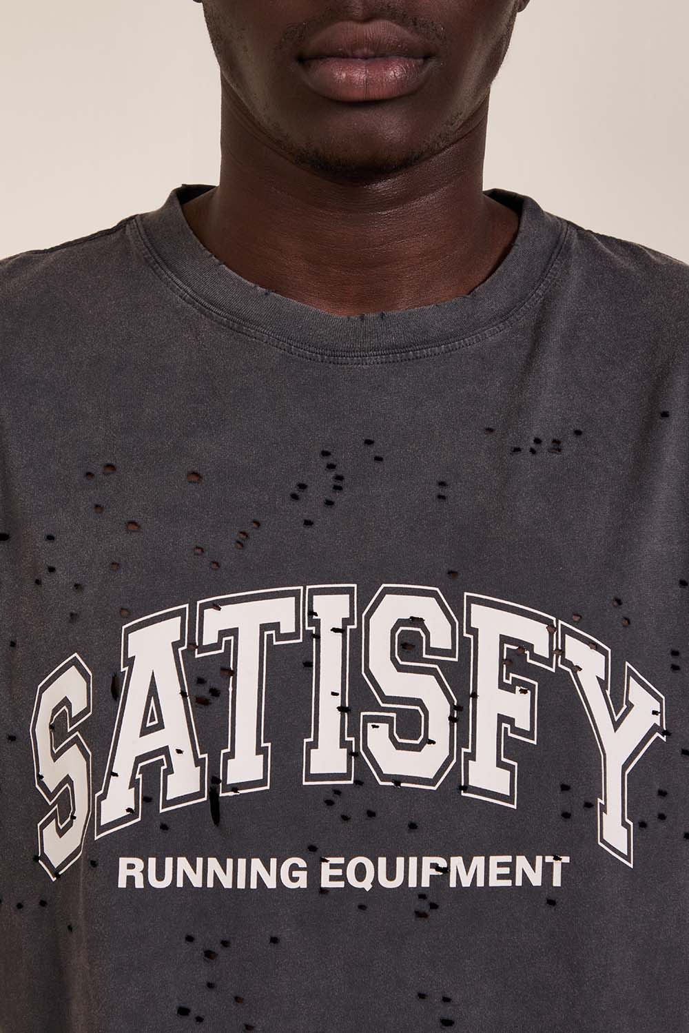 תמונת תקריב דוגמן של חולצת אימון