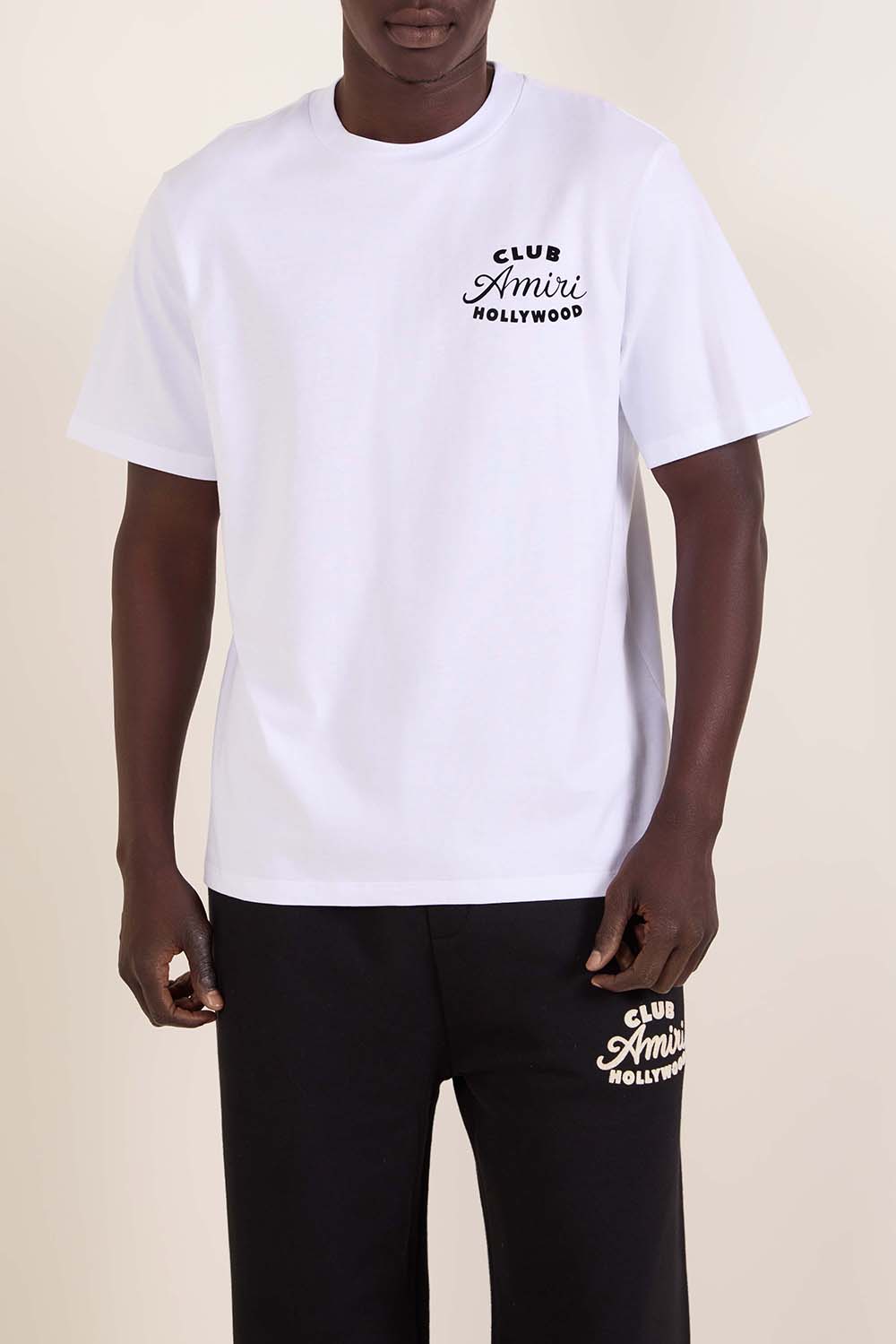 תמונת דוגמן קידמית של חולצת טי אוברסייז