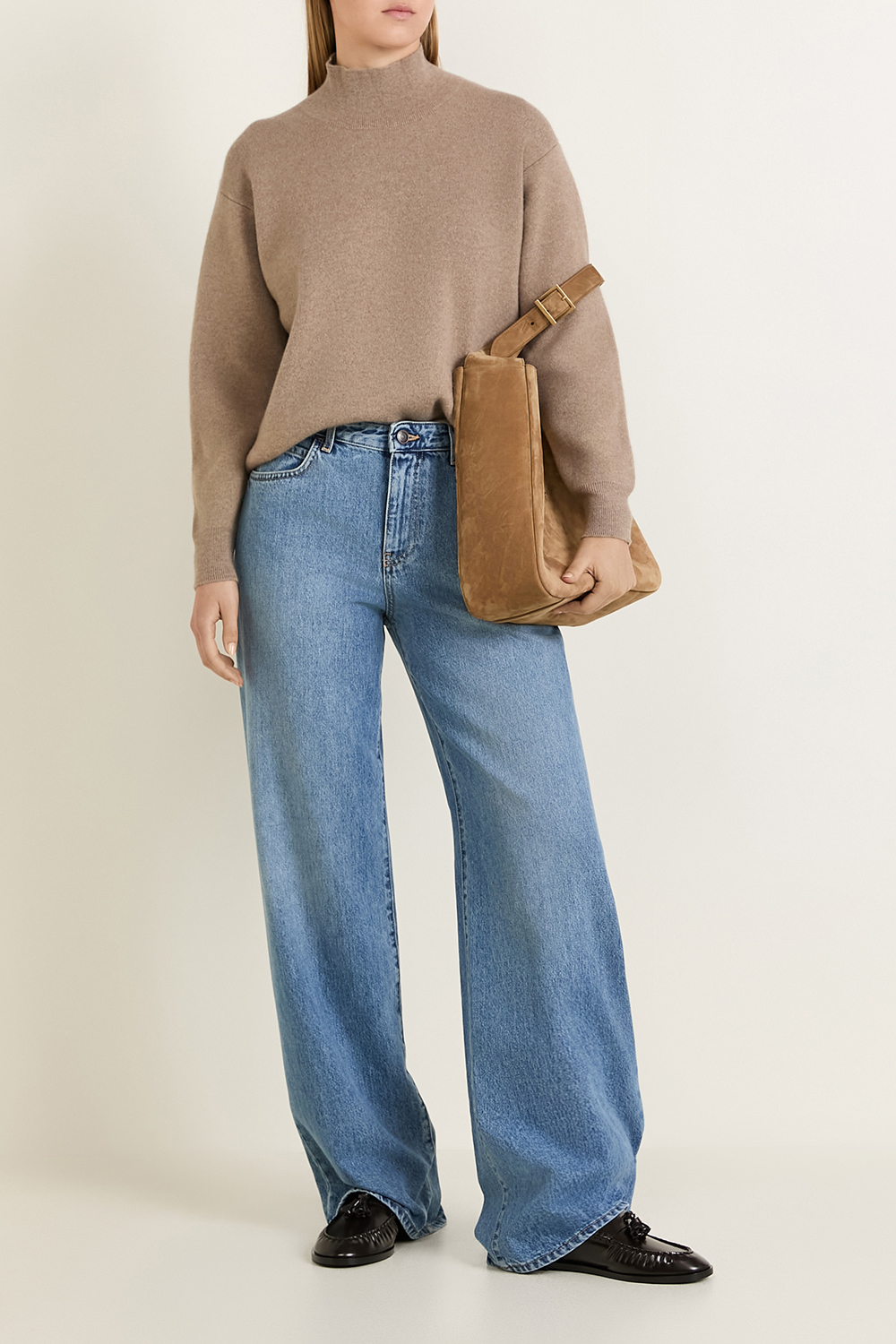 תמונת דוגמן קידמית של תיק כתף לה 5 A 7 בגודל סמול