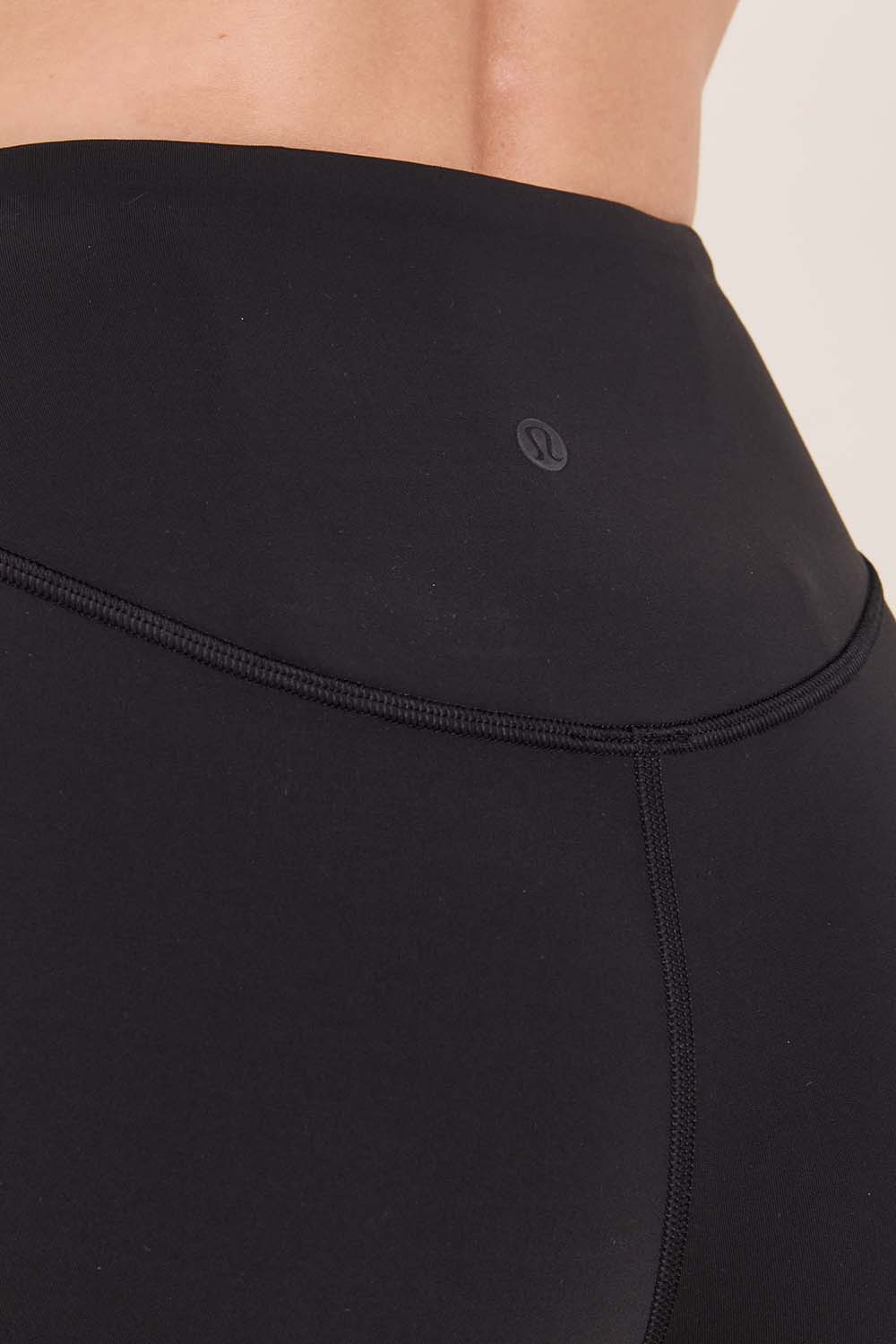 תמונת תקריב דוגמן של Wunder Under Smoothcover Bootcut Pant*R