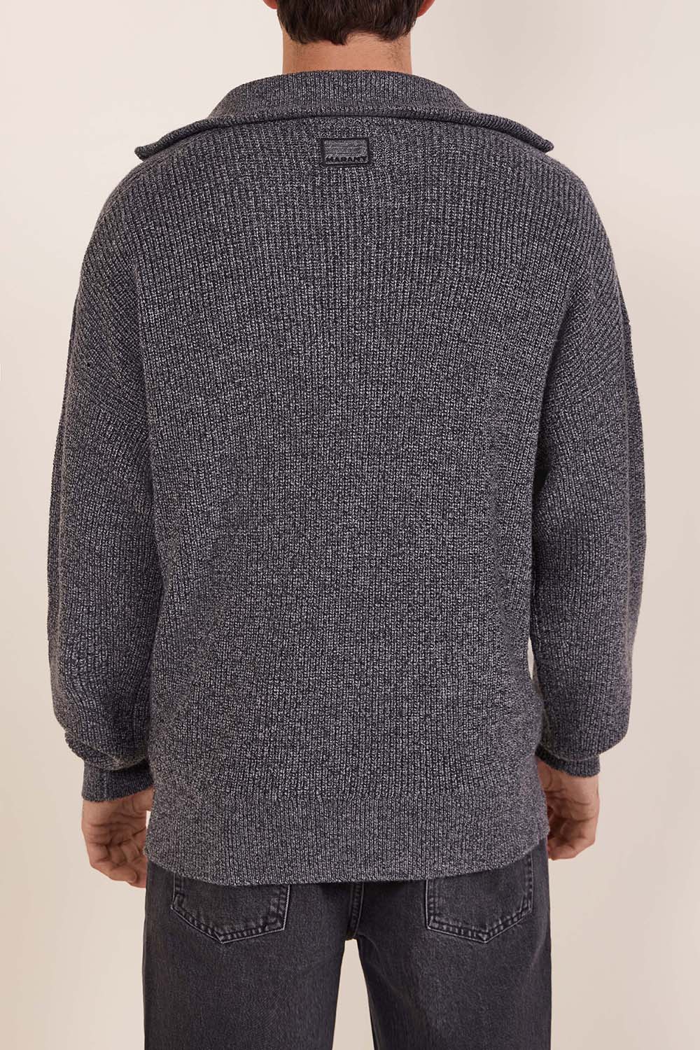 תמונת דוגמן אחורית של קרדיגן צמר מרינו