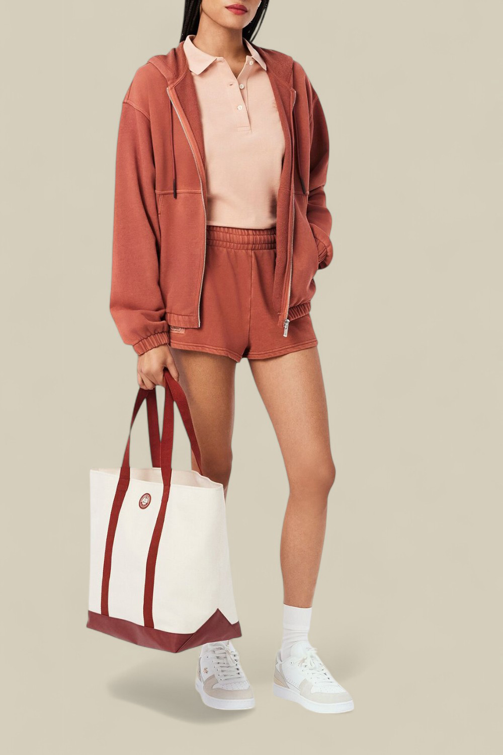 תמונת דוגמן קידמית של נעלי סניקרס