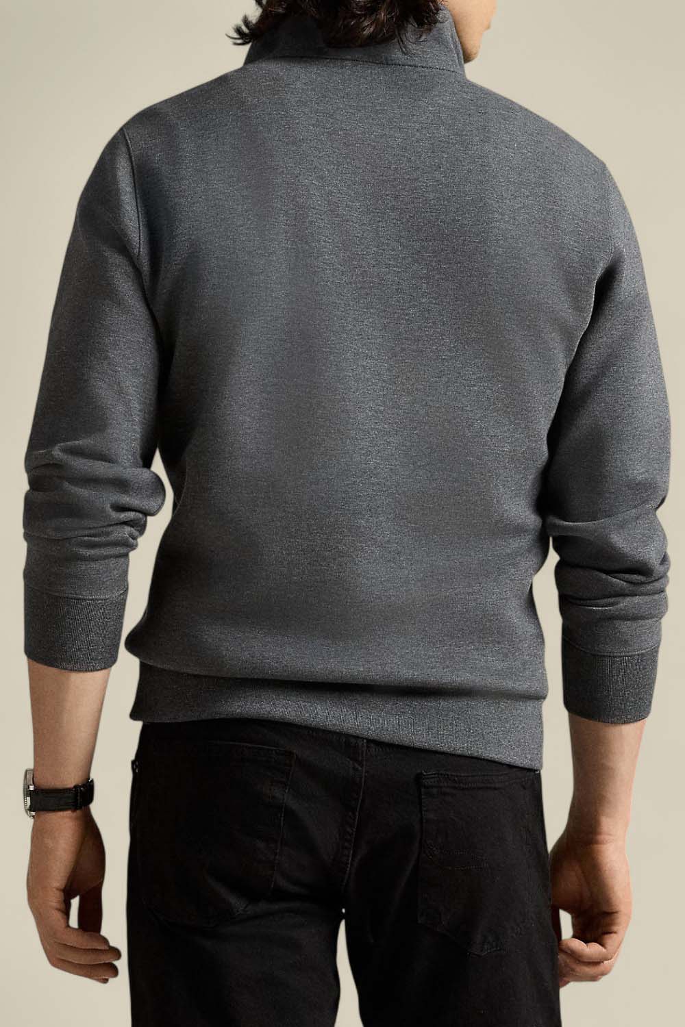 תמונת דוגמן אחורית של סווטשירט