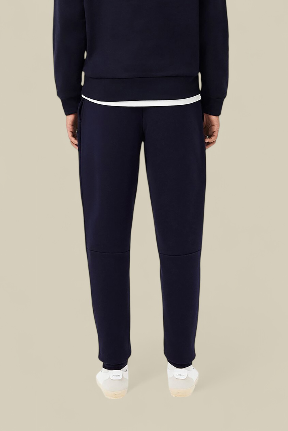 תמונת דוגמן אחורית של מכנסי ג'וג סלים פיט