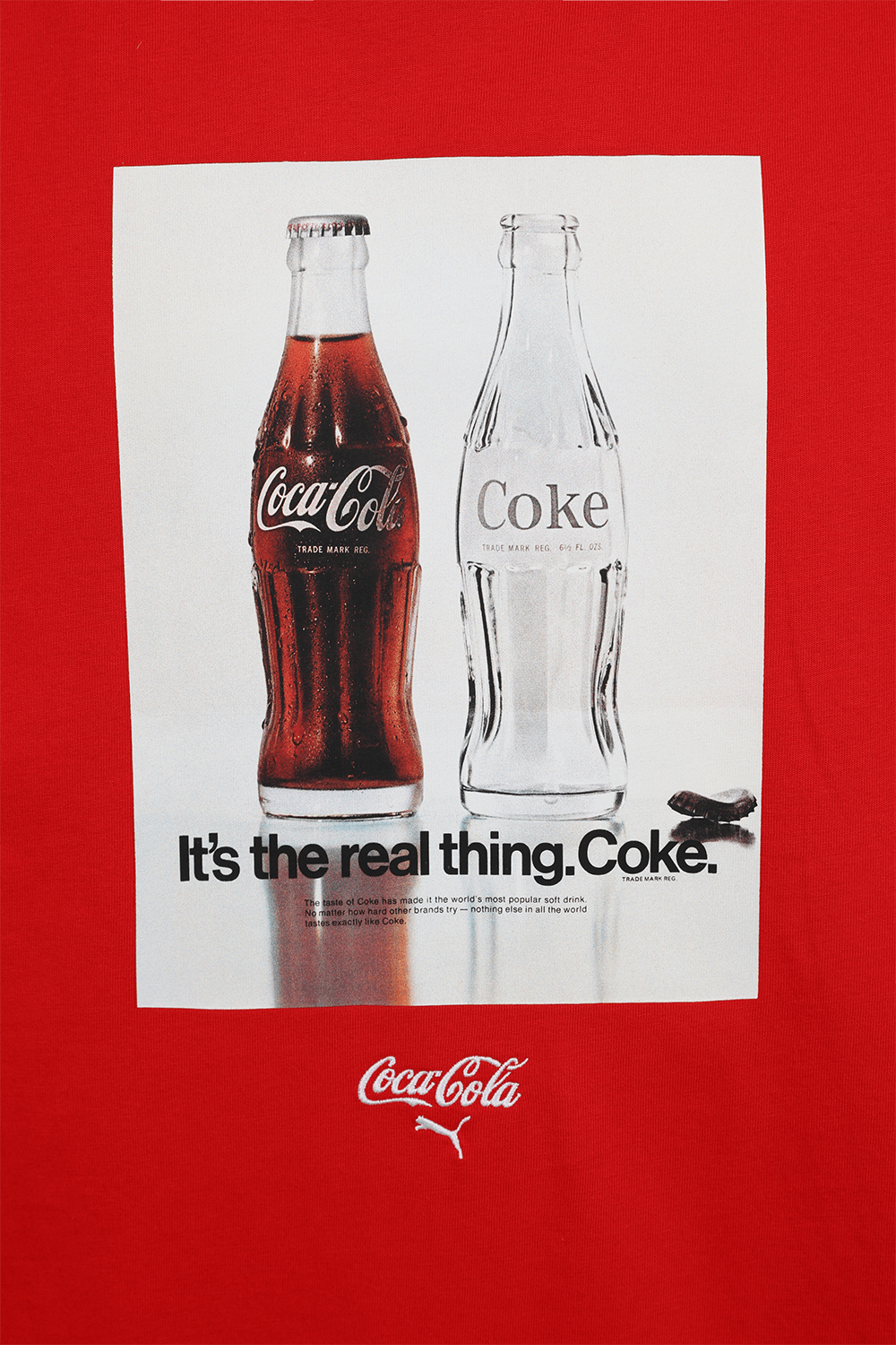 תמונה אחורית של פומה X קוקה קולה חולצת טי עם הדפס צילומי