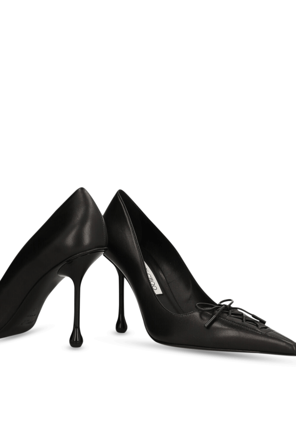 תמונת תקריב של נעלי עקב