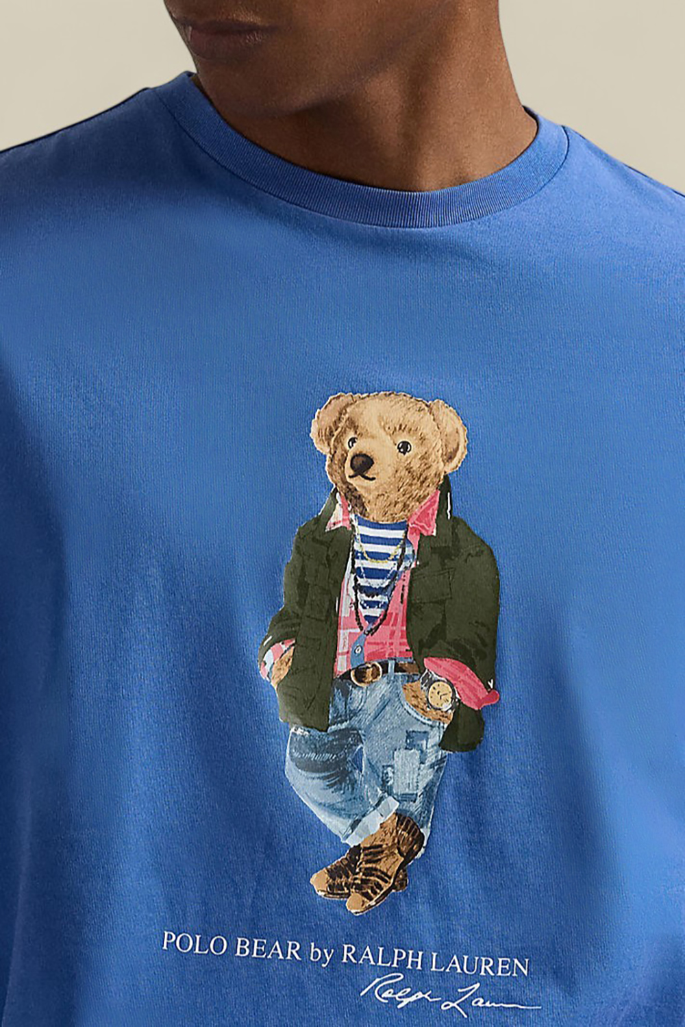 תמונת תקריב דוגמן של חולצת טי