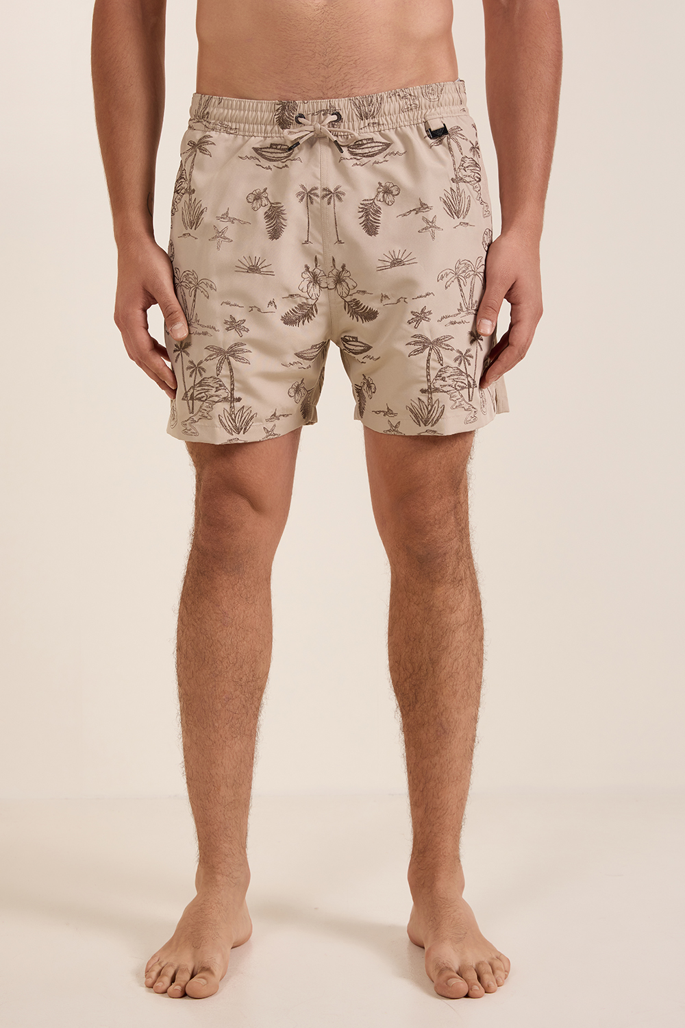 תמונת דוגמן קידמית של מכנסי בגד ים