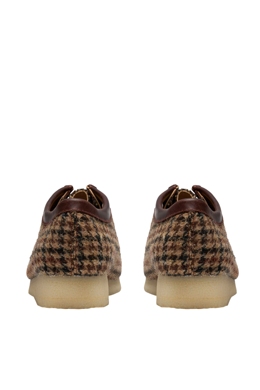 תמונת תקריב של נעלי מוקסינים טורוויו