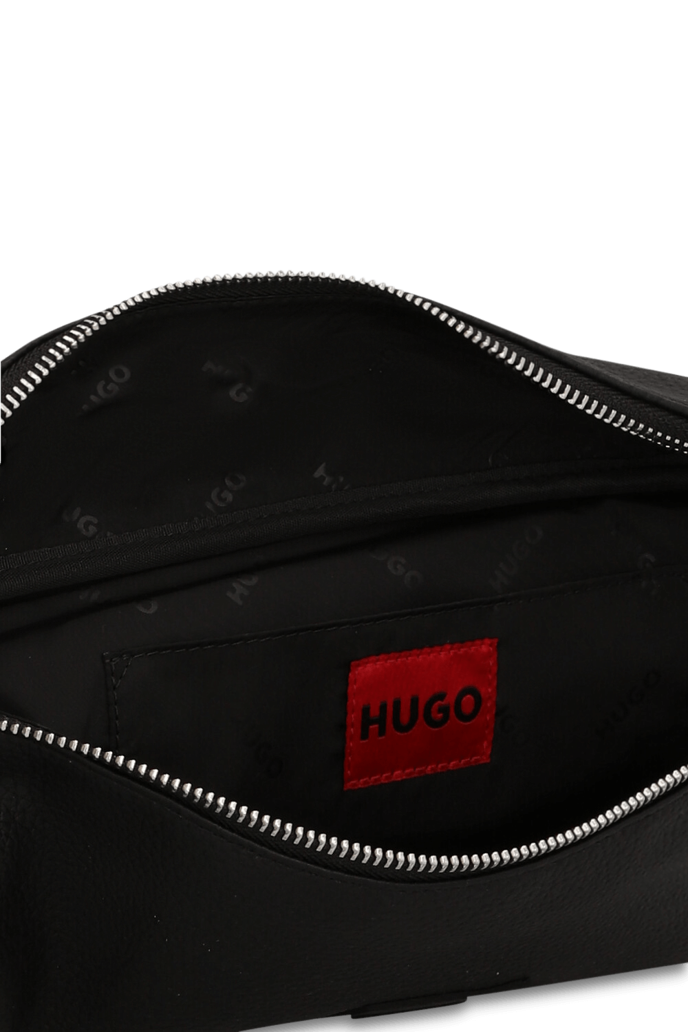 תמונת פנים של תיק פאוץ'