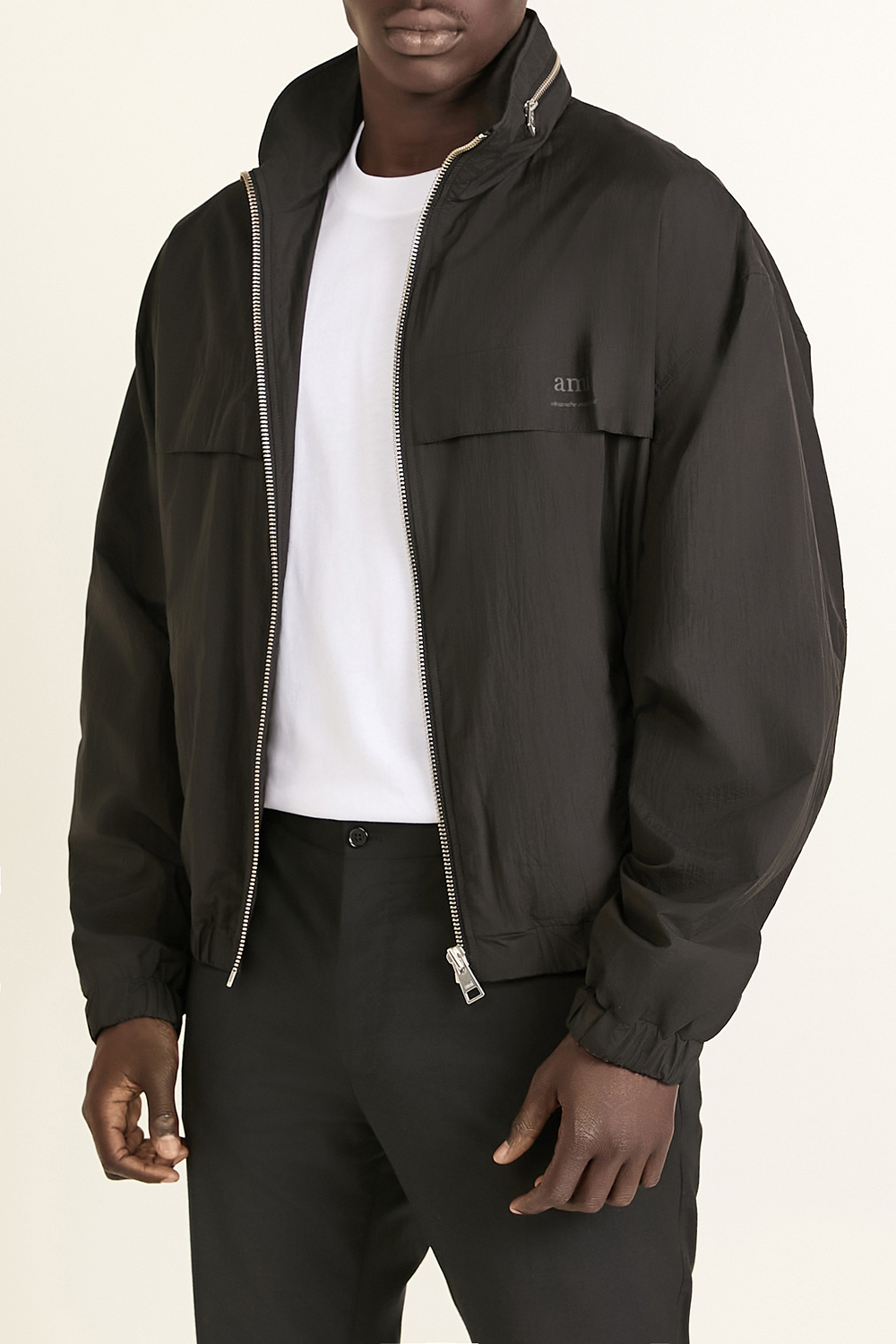 תמונת דוגמן קידמית של ז'קט רוח