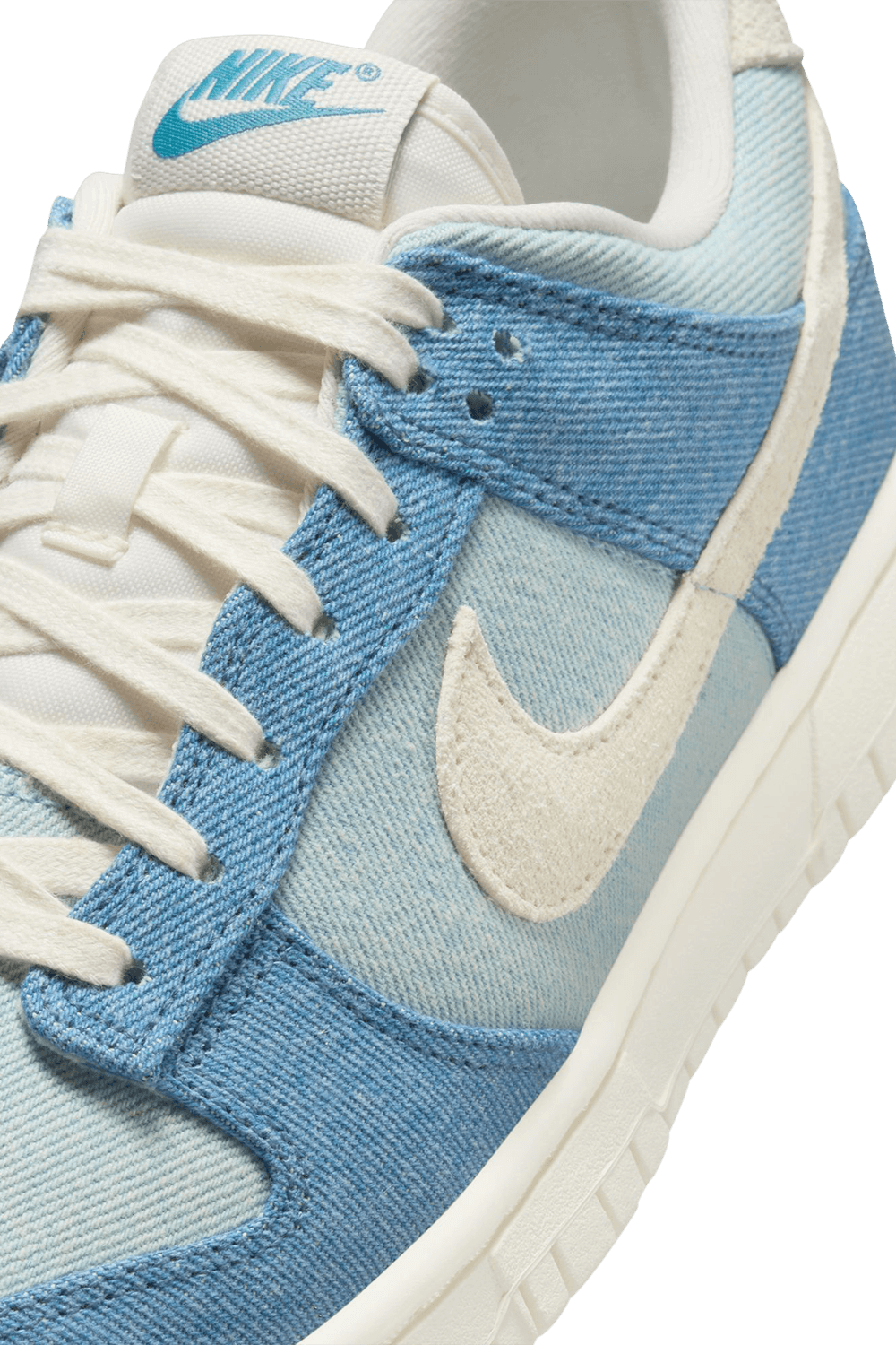 תמונת פנים של נעלי סניקרס דאנק