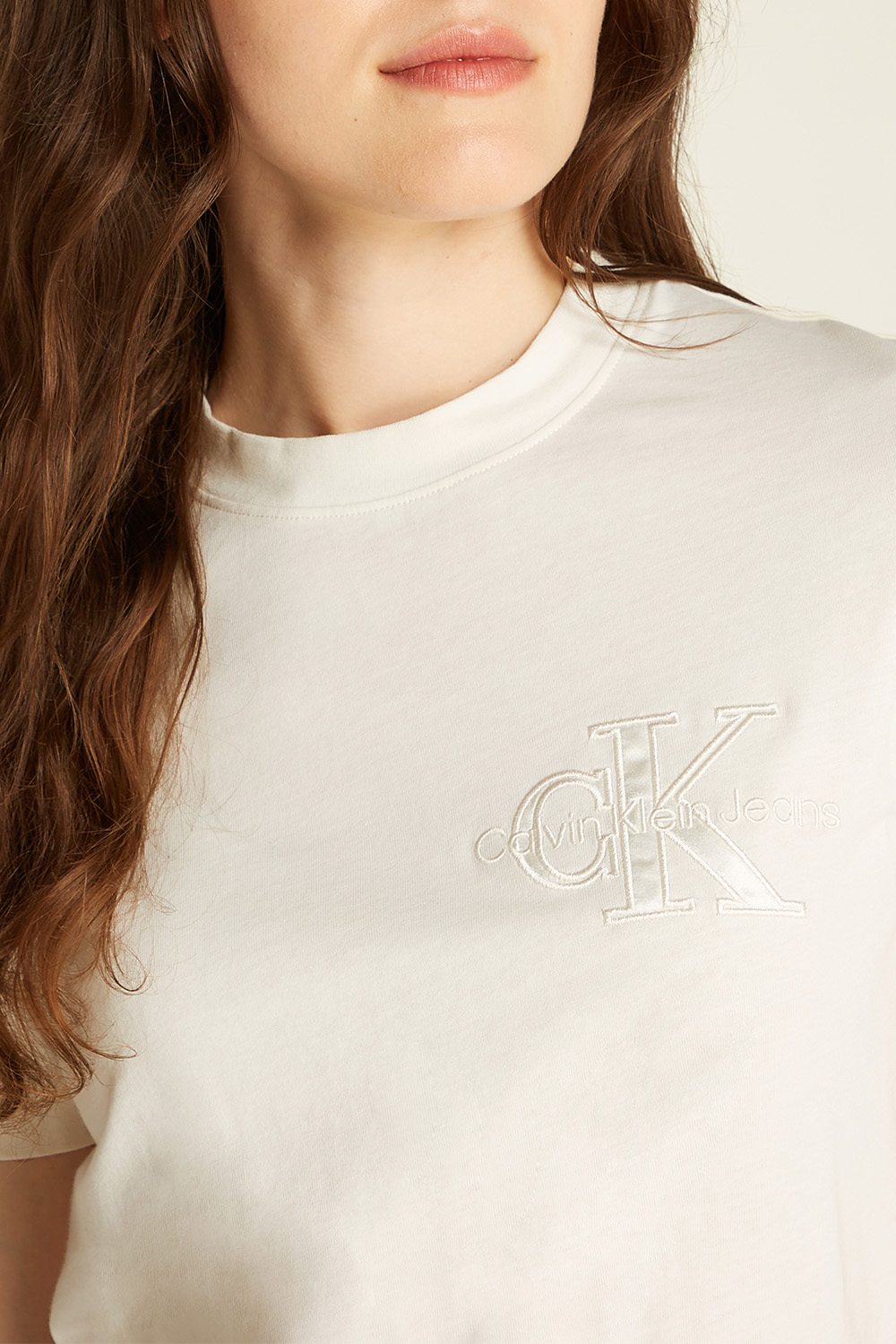 תמונת תקריב דוגמן של חולצת טי