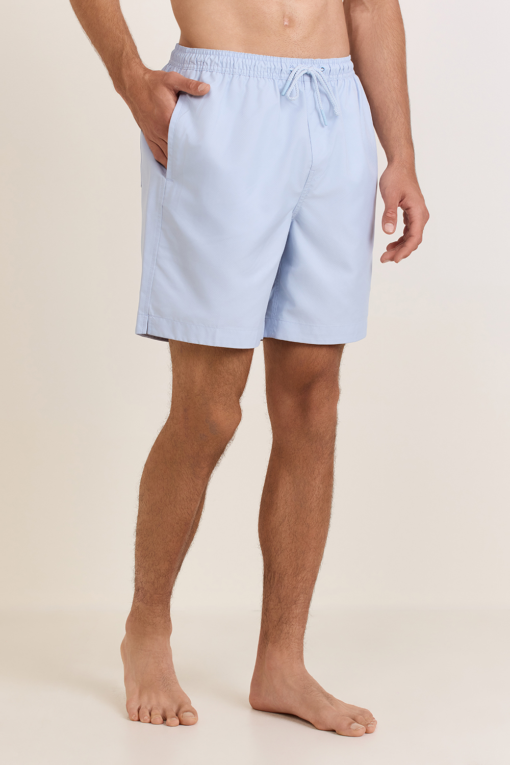 תמונת דוגמן קידמית של מכנסי שחייה