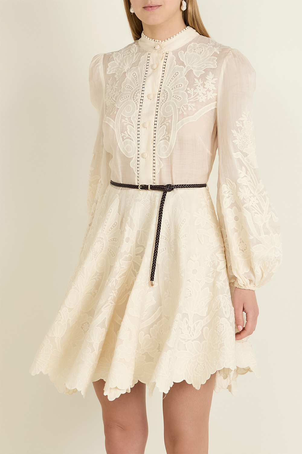 תמונת דוגמן קידמית של שמלת מיני אוטי