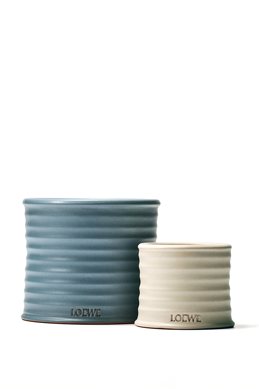 תמונת פנים של LOEWE Cypress Medium Scented Candle