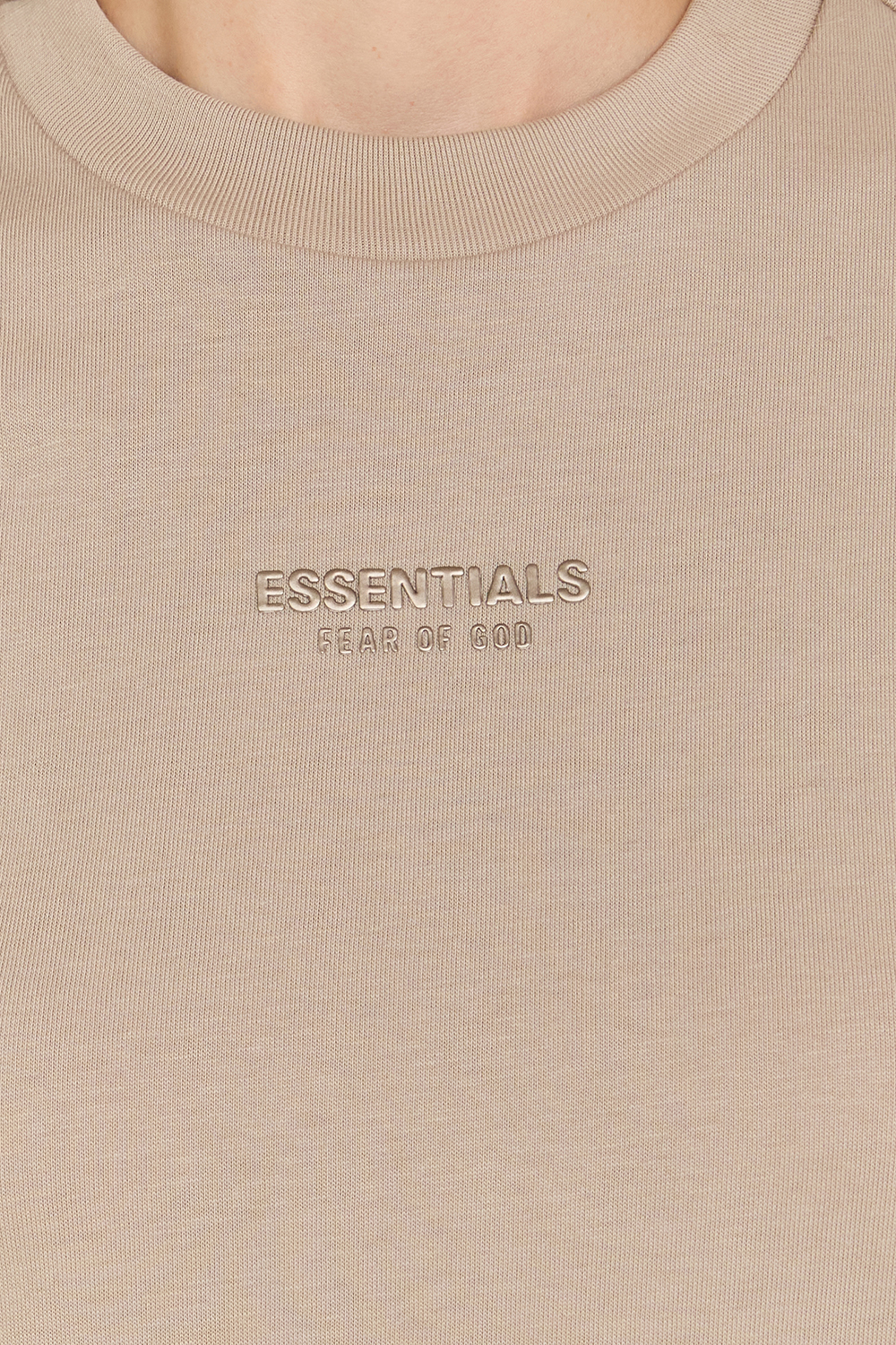 תמונת תקריב דוגמן של חולצת טי