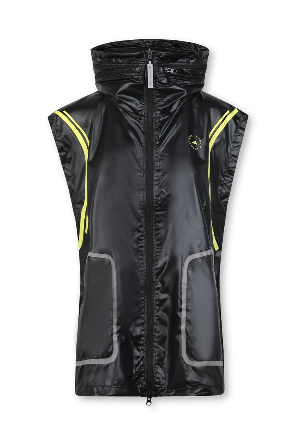 תמונה קידמית של אדידס X סטלה מקרטניוסט אימון מחומרים ממוחזרים