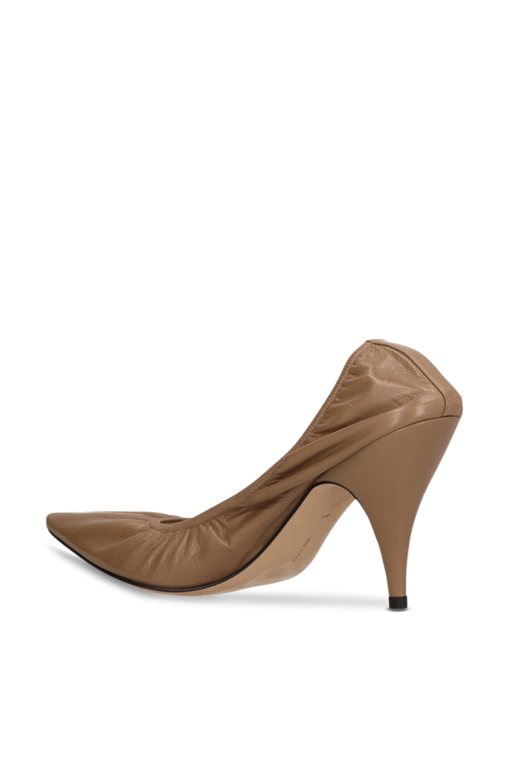 תמונה אחורית של נעלי עקב