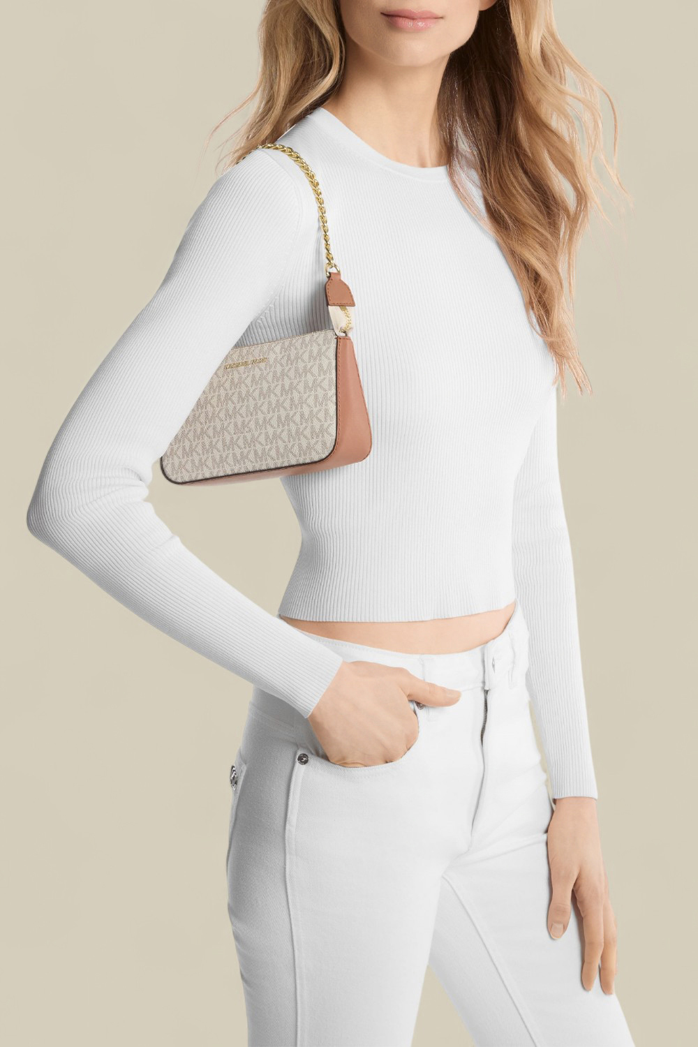 תמונת דוגמן קידמית של תיק כתף ג'ט סט