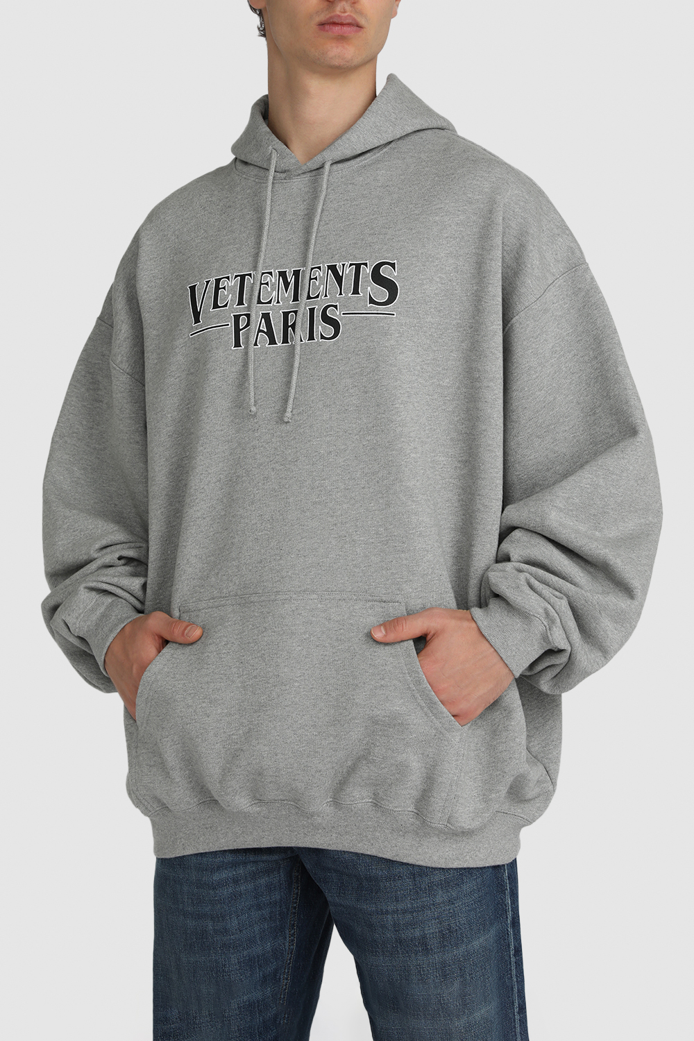 תמונת דוגמן קידמית של סווטשרט קפוצ`ון