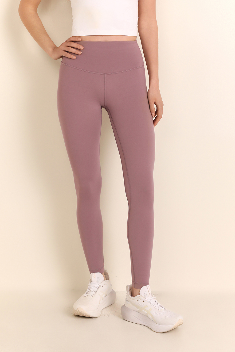 תמונת דוגמן קידמית של Align HR Pant 25'' Leggings