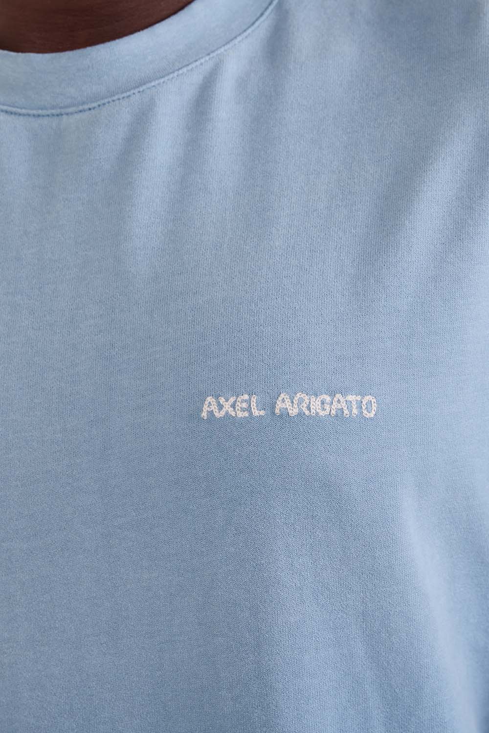 תמונת תקריב דוגמן של חולצת טי