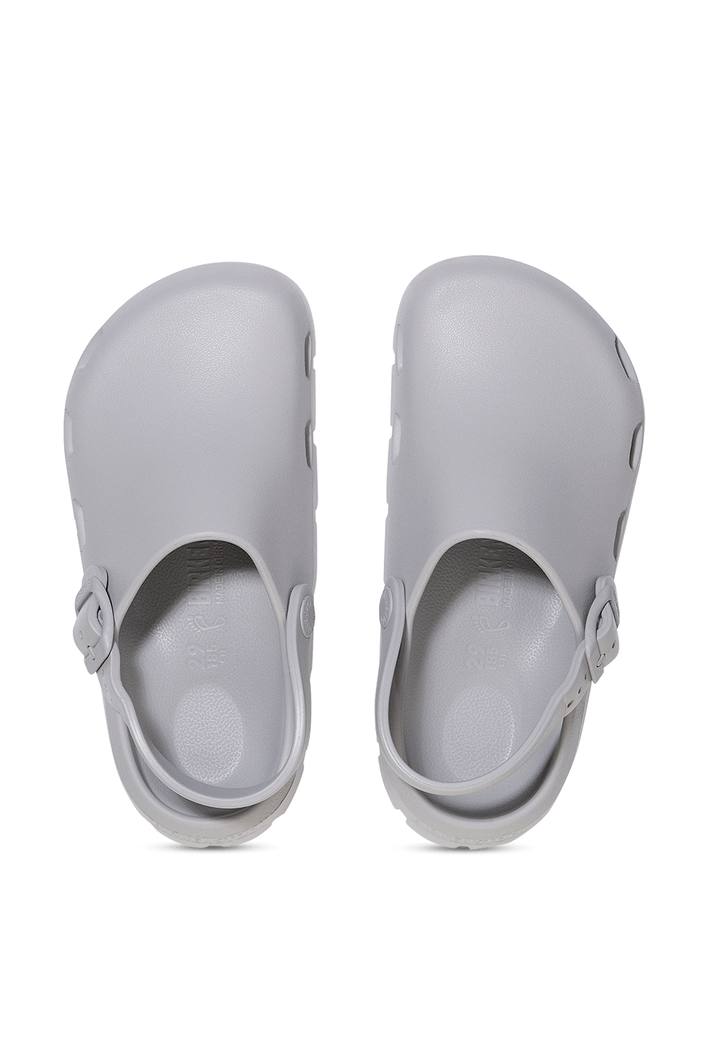 תמונת תקריב של כפכפים בק סטראפ קלוג - מידות 28-34