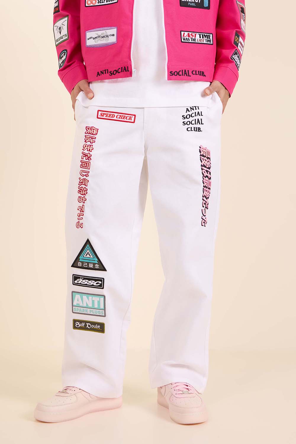 תמונת דוגמן קידמית של מכנסי ג'ינס רייסינג