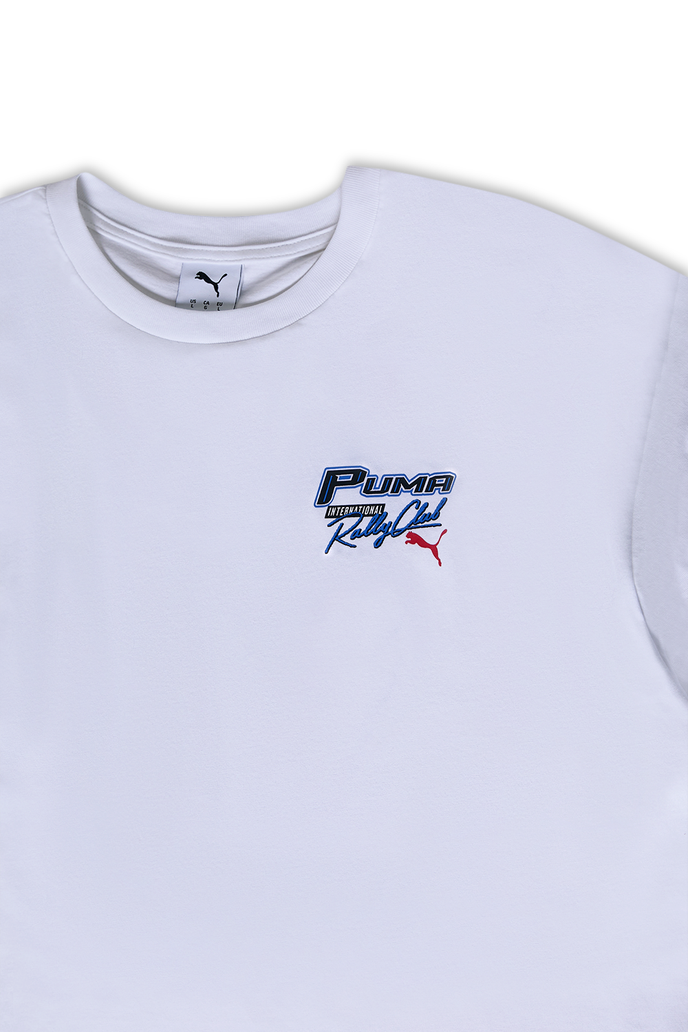 תמונת תקריב של חולצת טי