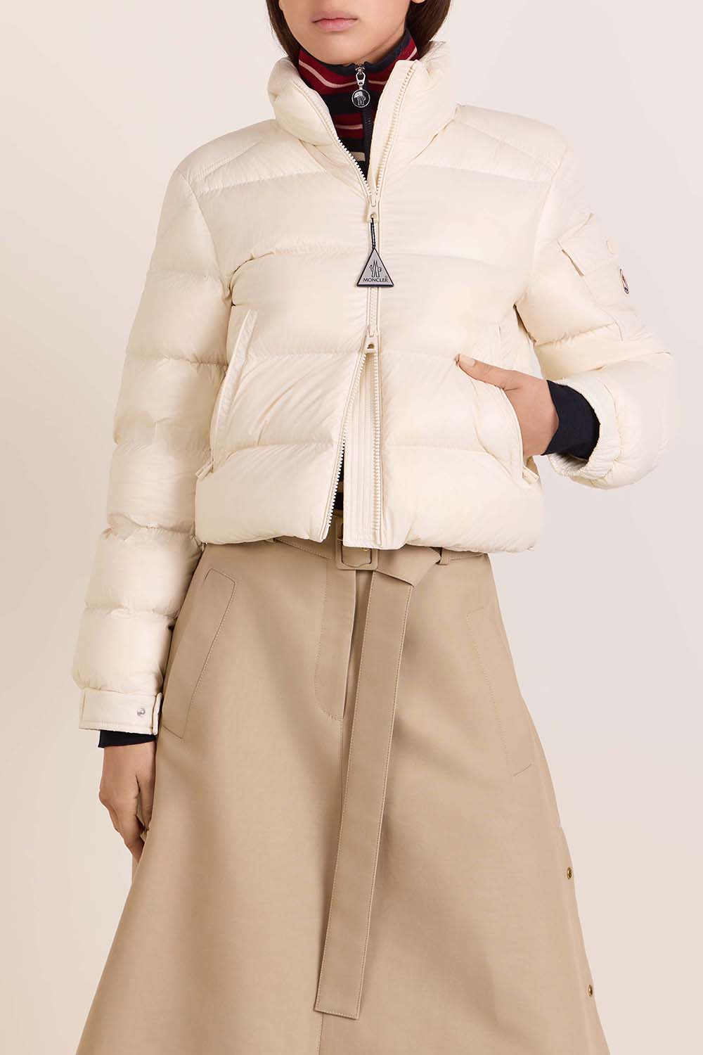 תמונת דוגמן קידמית של מעיל פוך פטרה