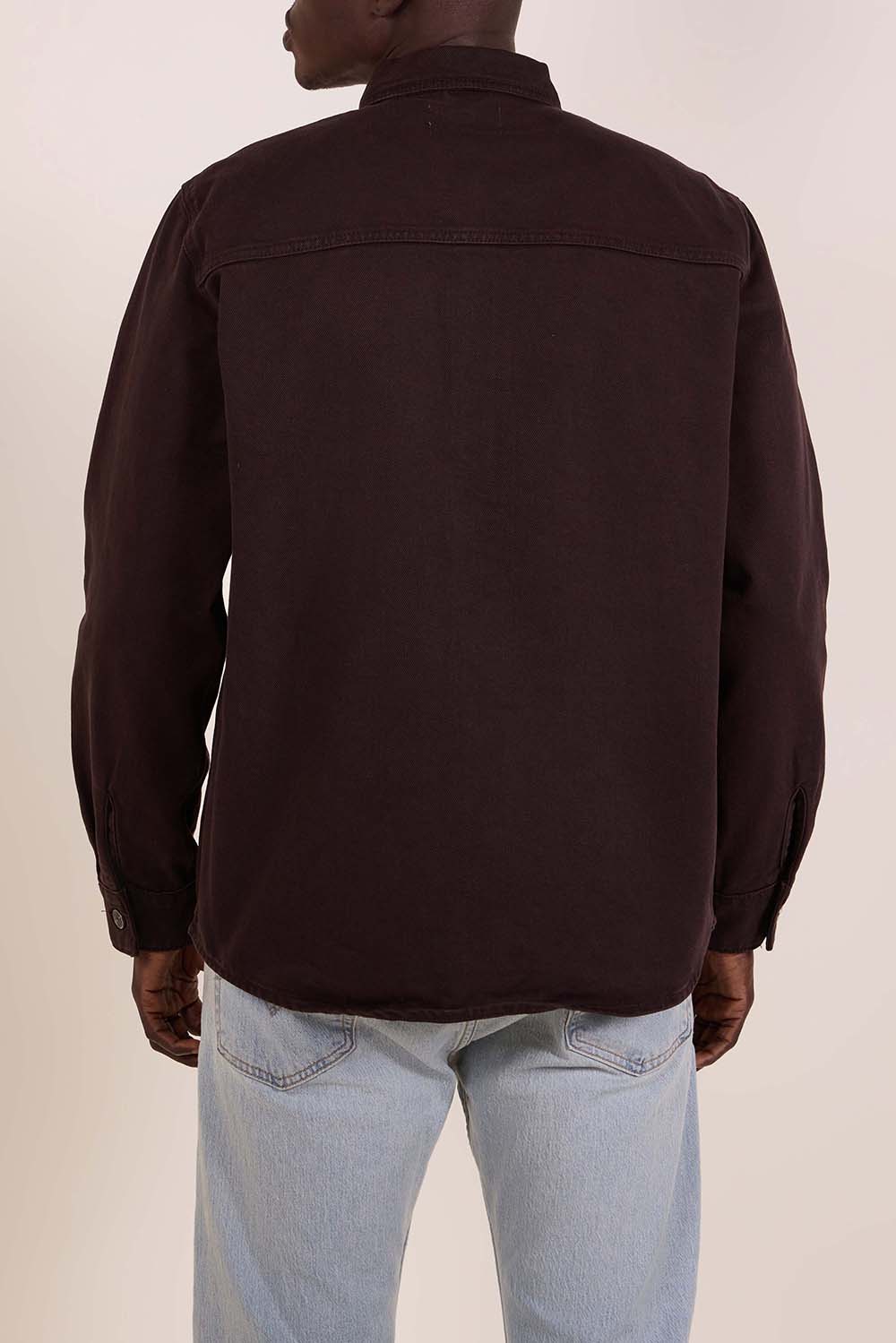 תמונת דוגמן אחורית של ז'קט-חולצה ג'ינס אוברסייז