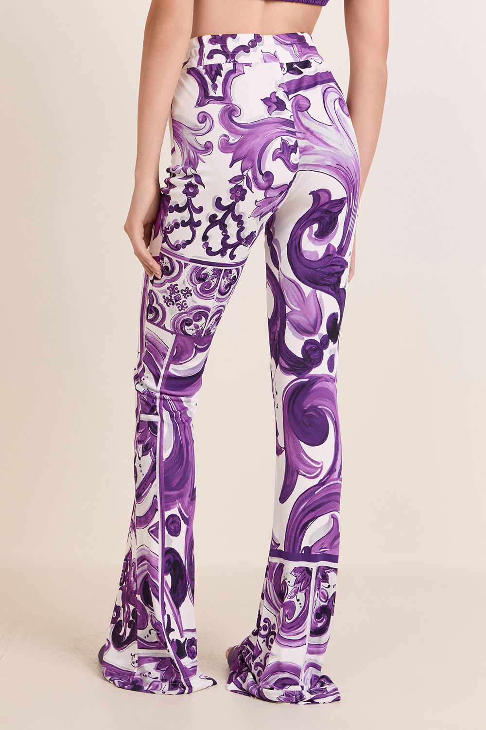 תמונת דוגמן אחורית של מכנסי פדלפון