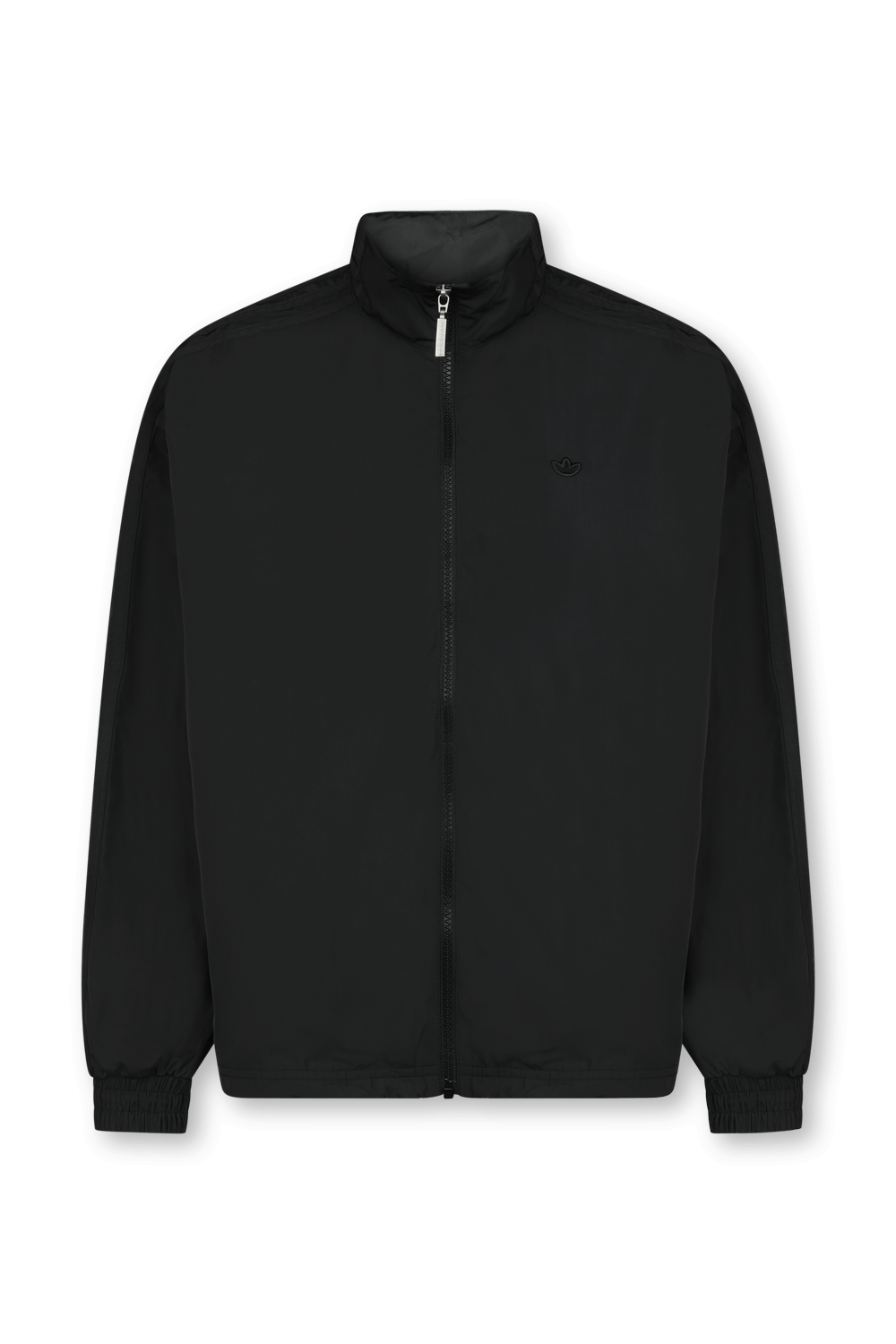 תמונה קידמית של זקט ספורט שחור עם לוגו רקום