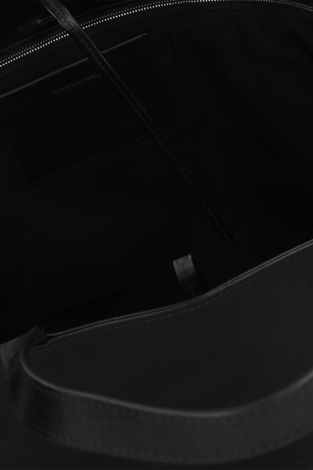 תמונת פנים של תיק טוט