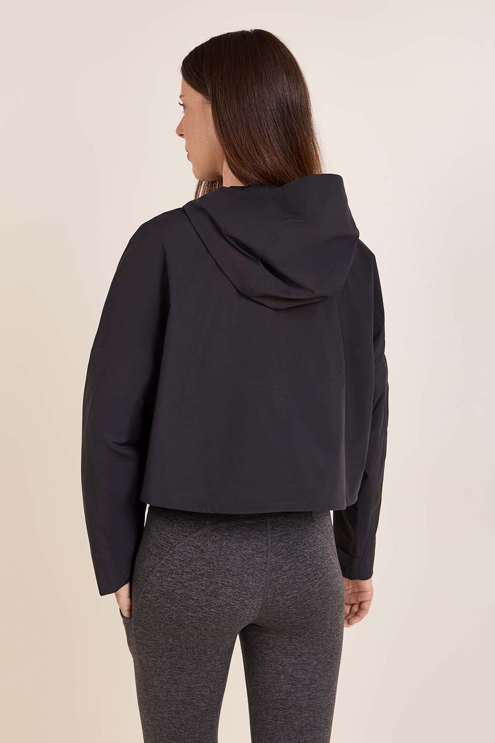 תמונת דוגמן אחורית של Rain Chaser Jacket