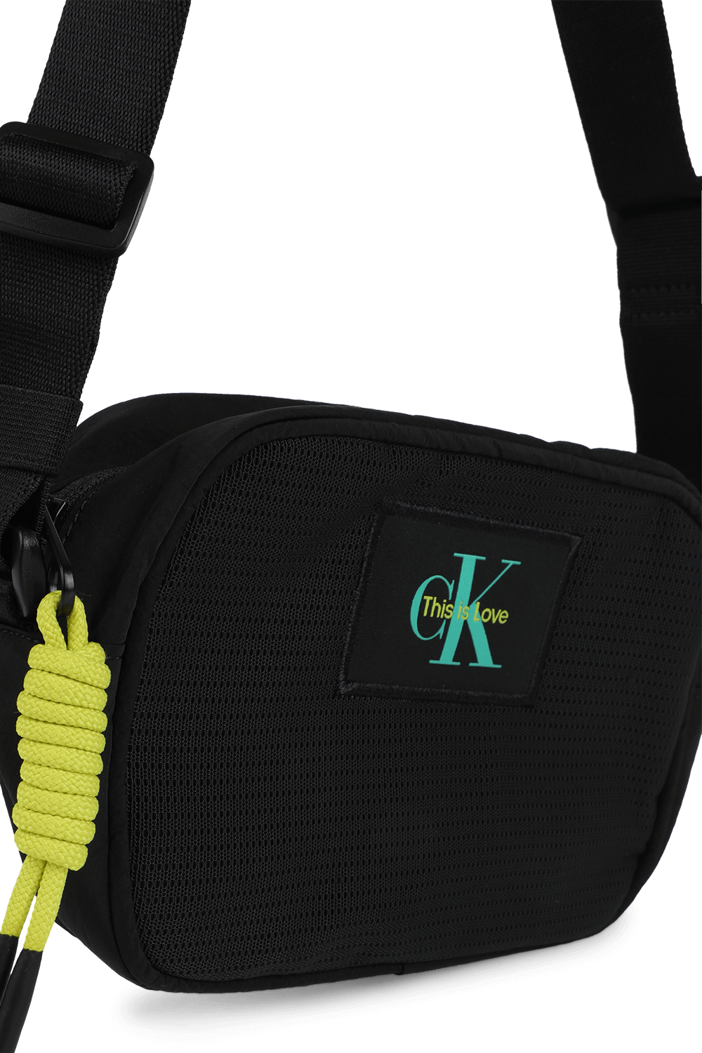 תמונת תקריב של תיק קאמרה - גאווה