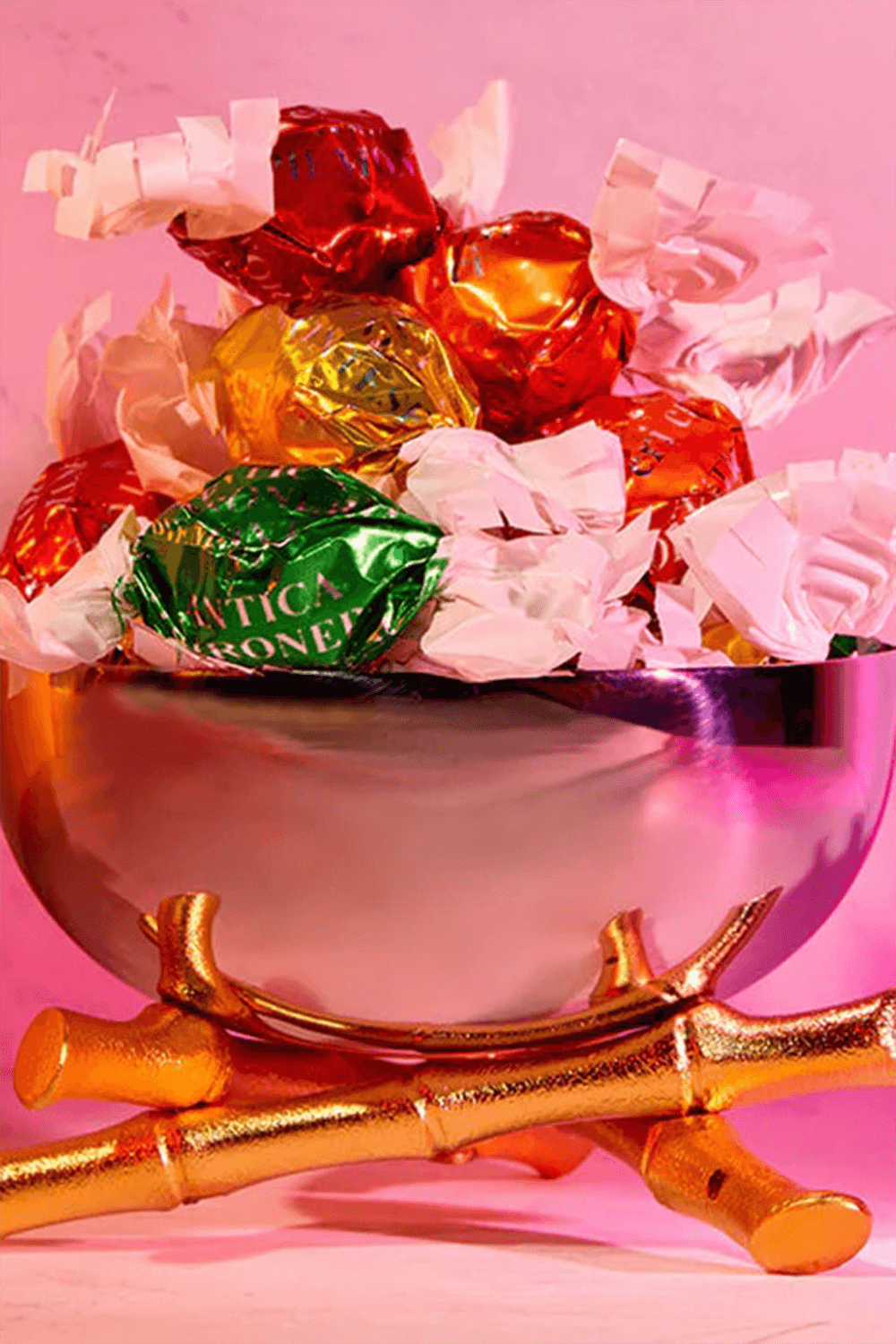 תמונה אחורית של קערת הגשה סמול