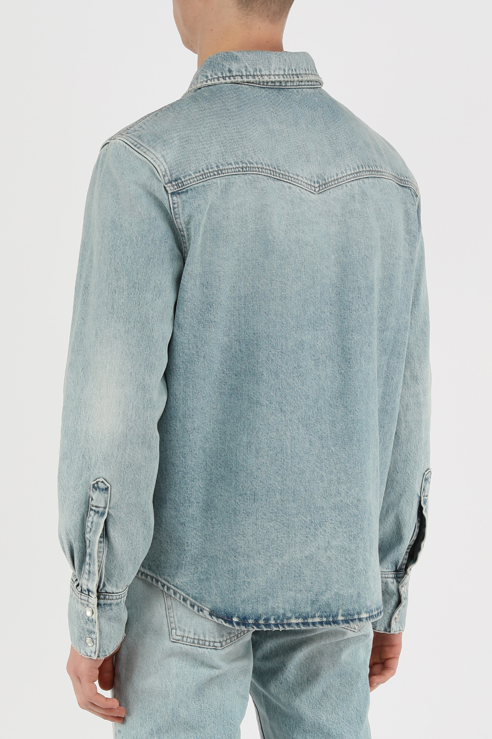 תמונת דוגמן אחורית של חולצת דנים מכופתרת