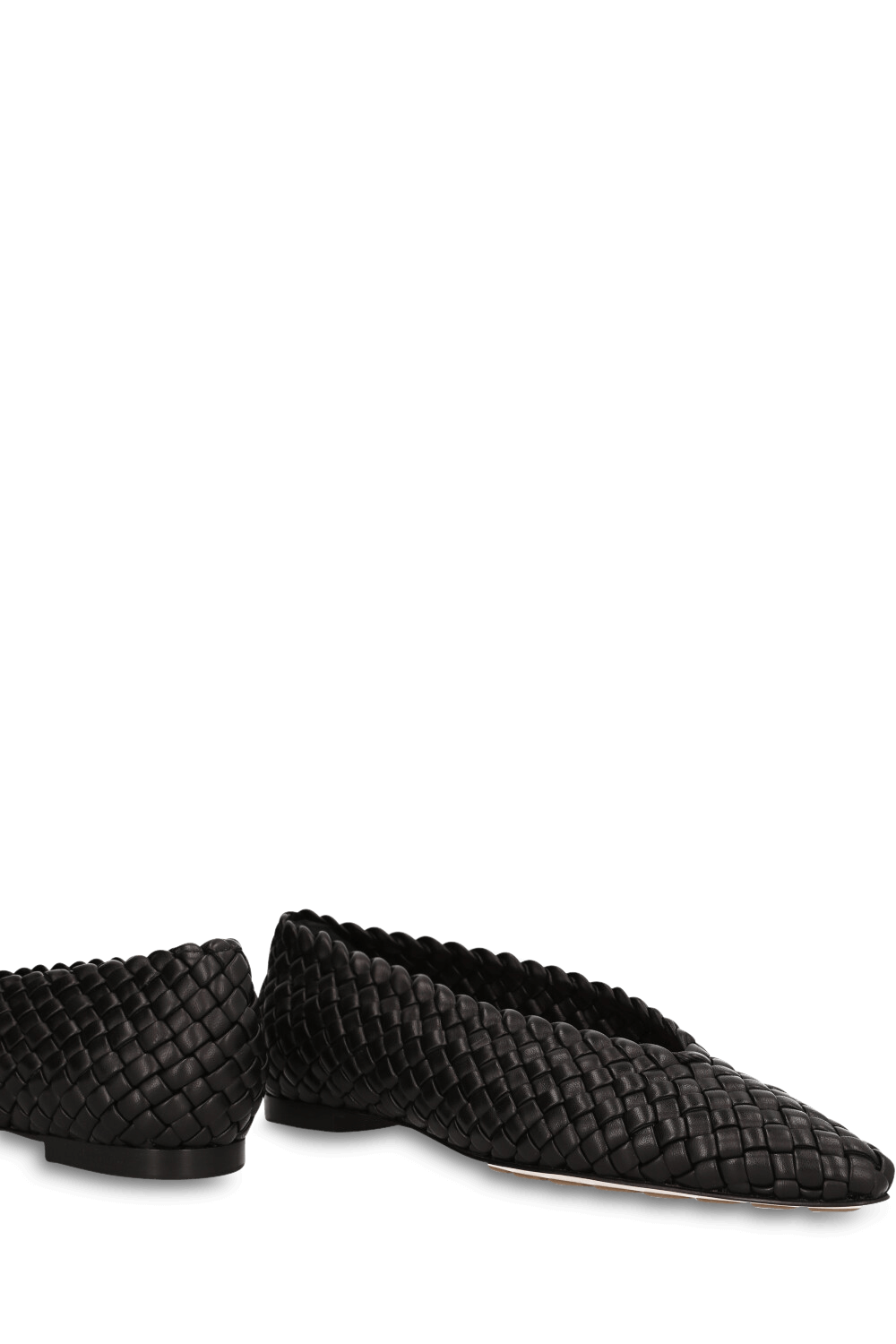 תמונת תקריב של נעלי בלרינה