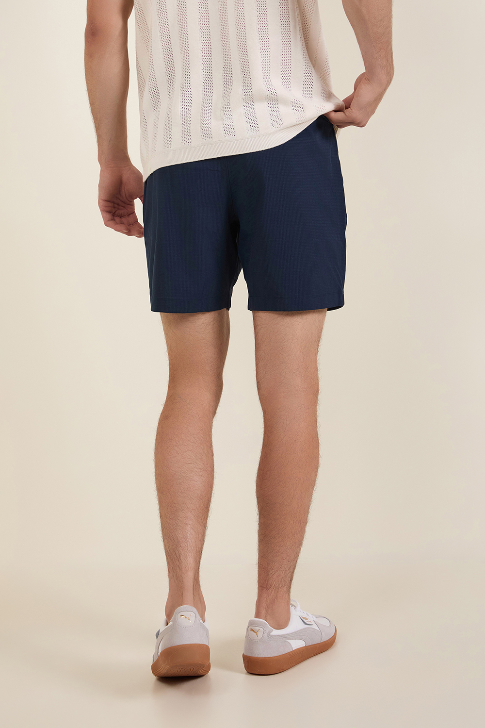 תמונת דוגמן אחורית של ABC Pull On Short 7 WovenAir