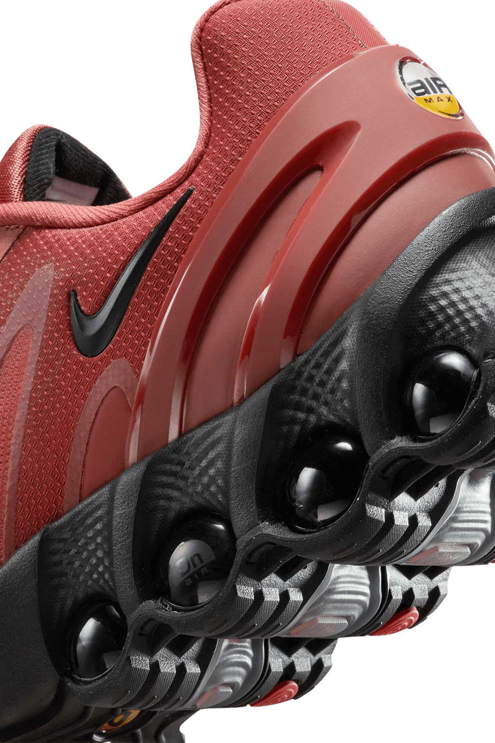 תמונת תקריב של נעלי סניקרס אייר מקס די-אן 8