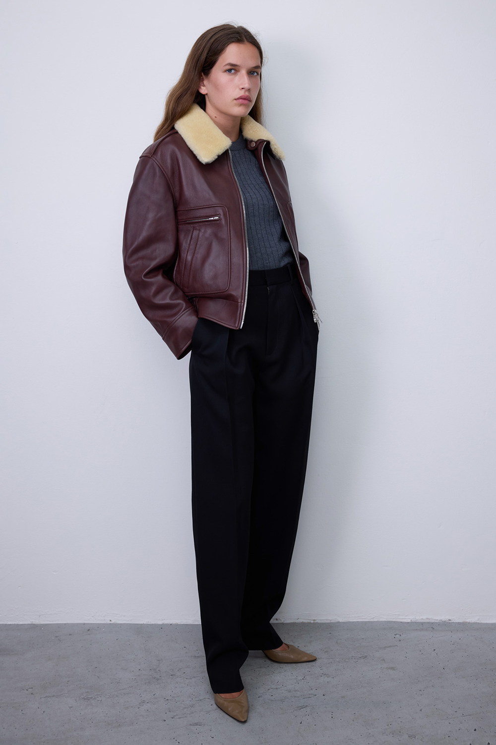 תמונת דוגמן קידמית של נעלי עקב