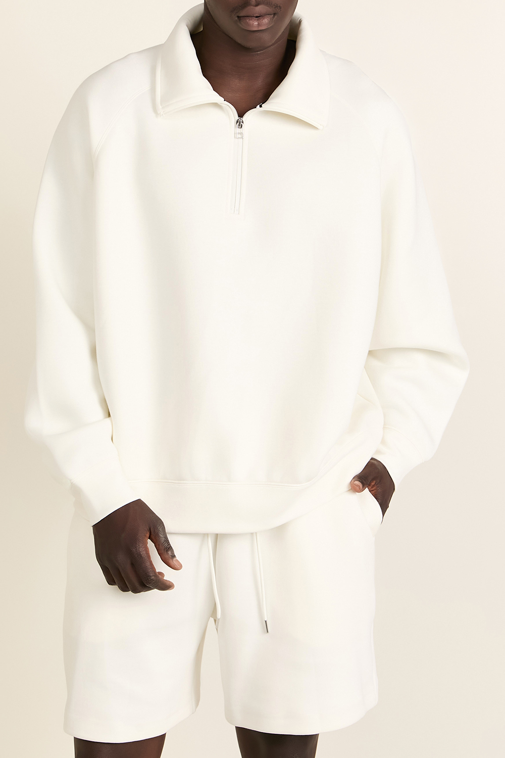 תמונת דוגמן קידמית של סווטשירט טק-פליז