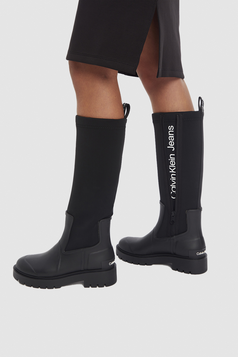 תמונת דוגמן קידמית של מגפי גשם