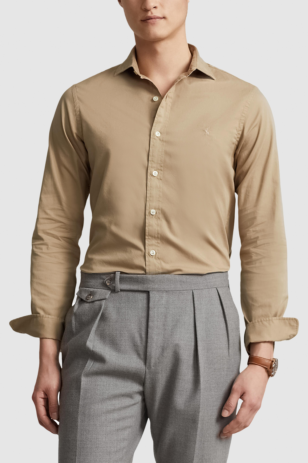 תמונת דוגמן קידמית של חולצה מכופתרת מכותנה