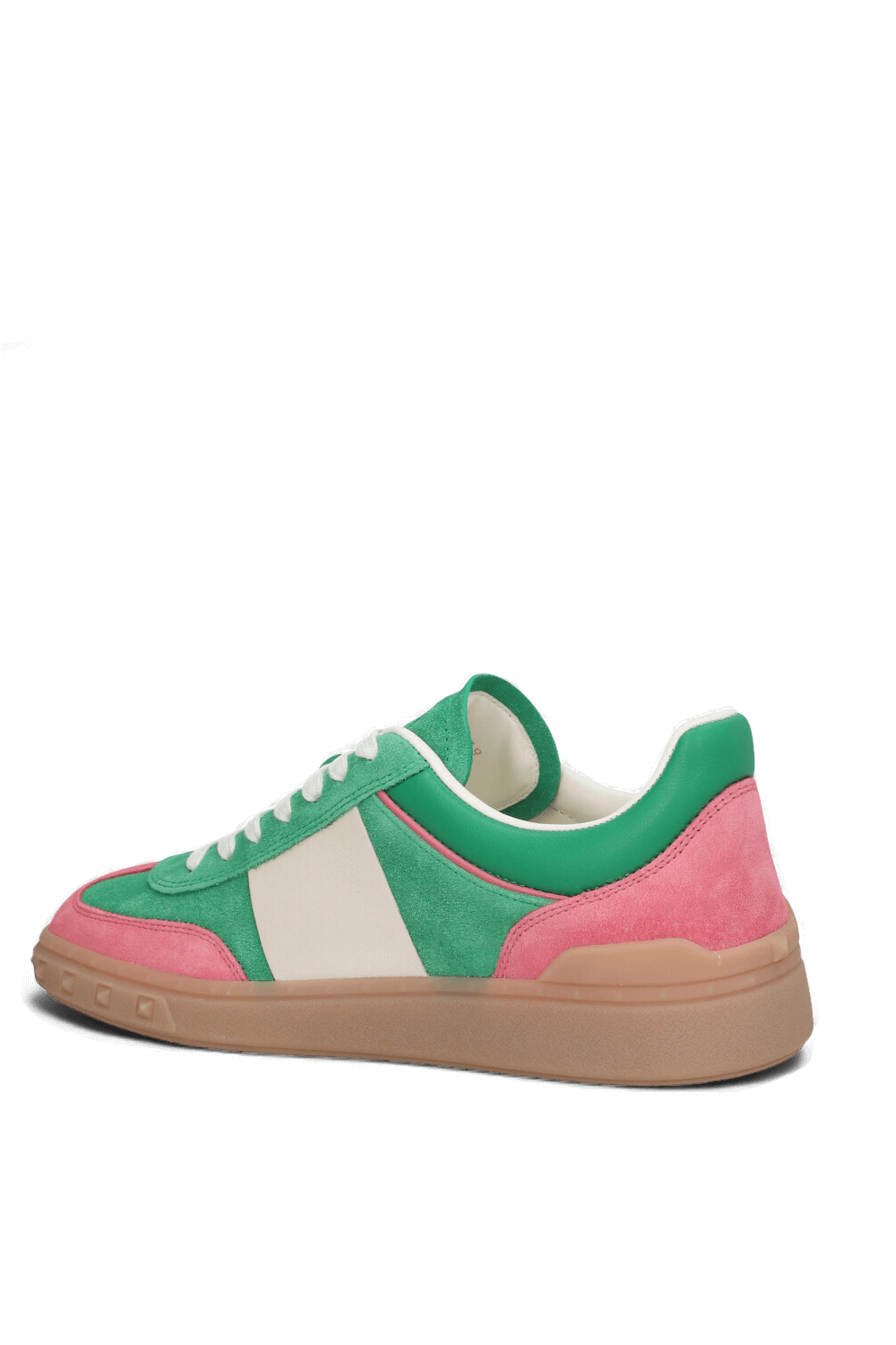 תמונה אחורית של נעלי סניקרס