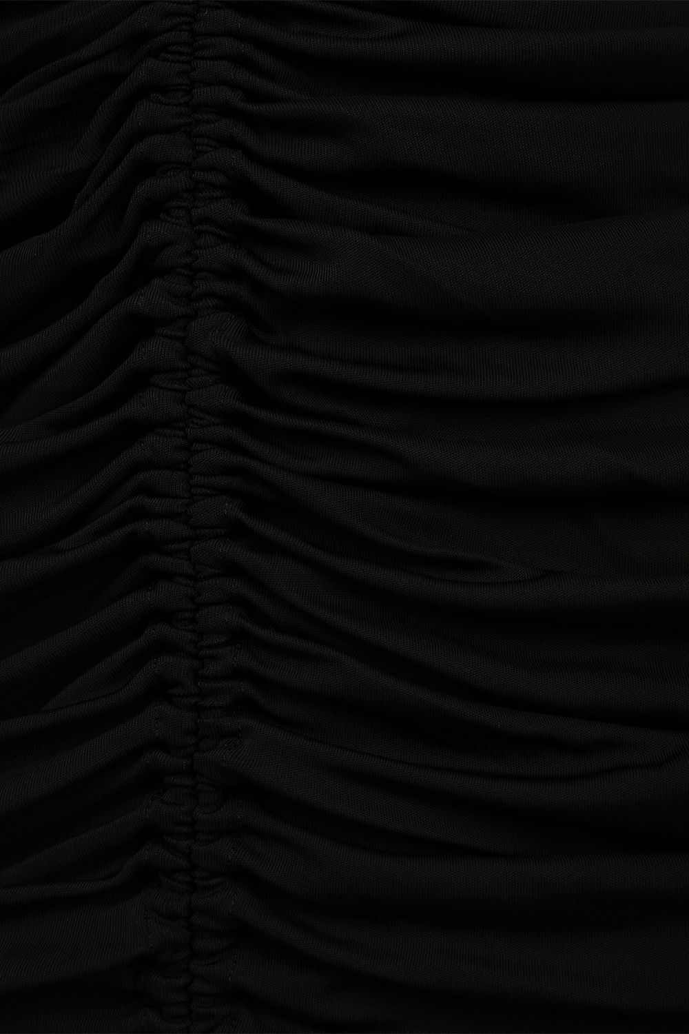 תמונה אחורית של שמלת מיני קלת משקל עם קשירת קולר