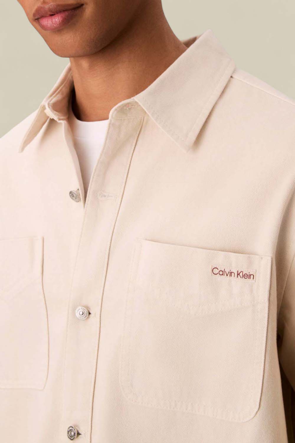 תמונת תקריב דוגמן של חולצת ז'קט