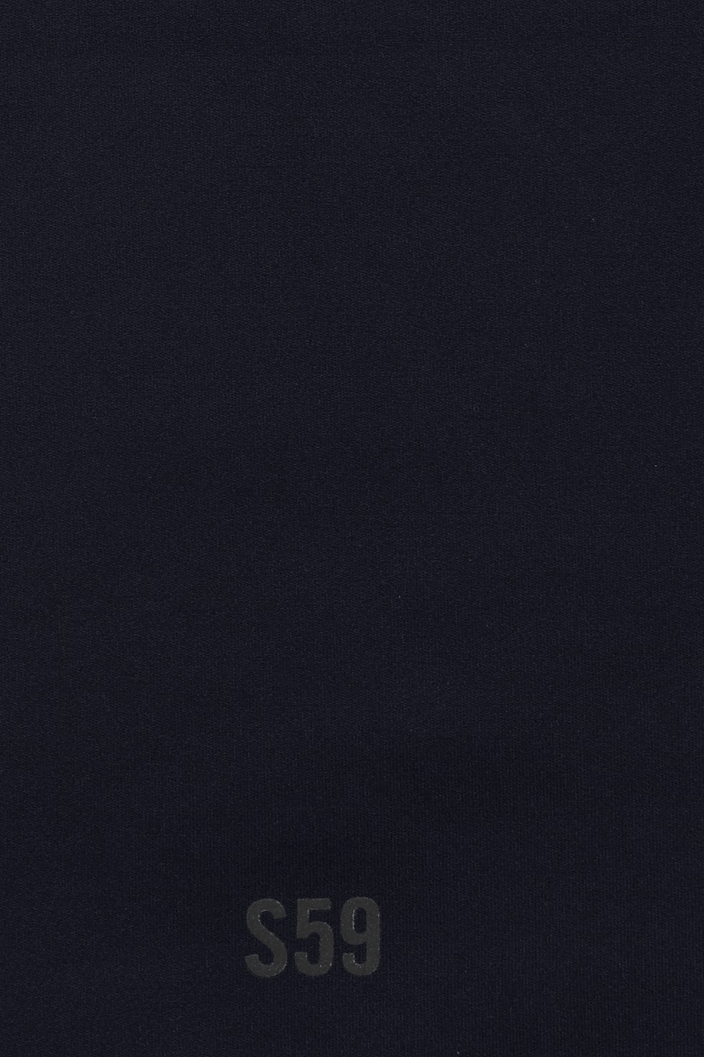 תמונה אחורית של חזיית ספורט קלאודיה